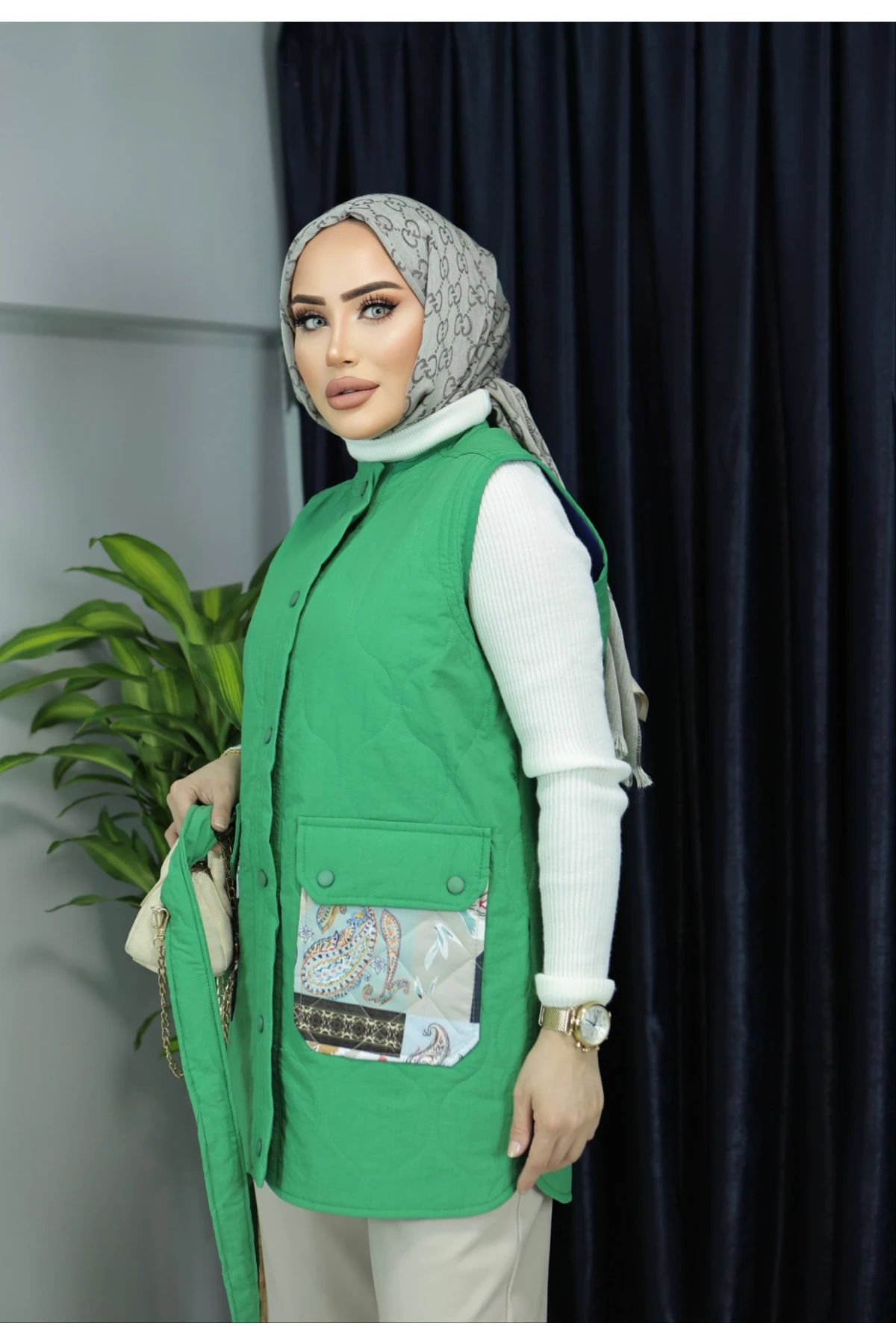Kapitone Ön Patlı Cep Desenli Fermuarlı Grace Yelek
