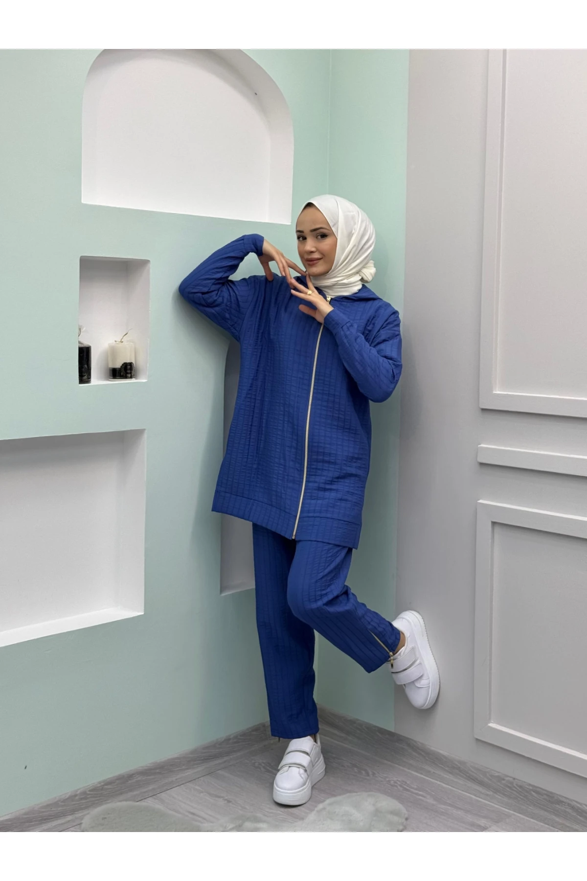 KFT001 Kapitone Fermuarlı Kapişonlu Takım