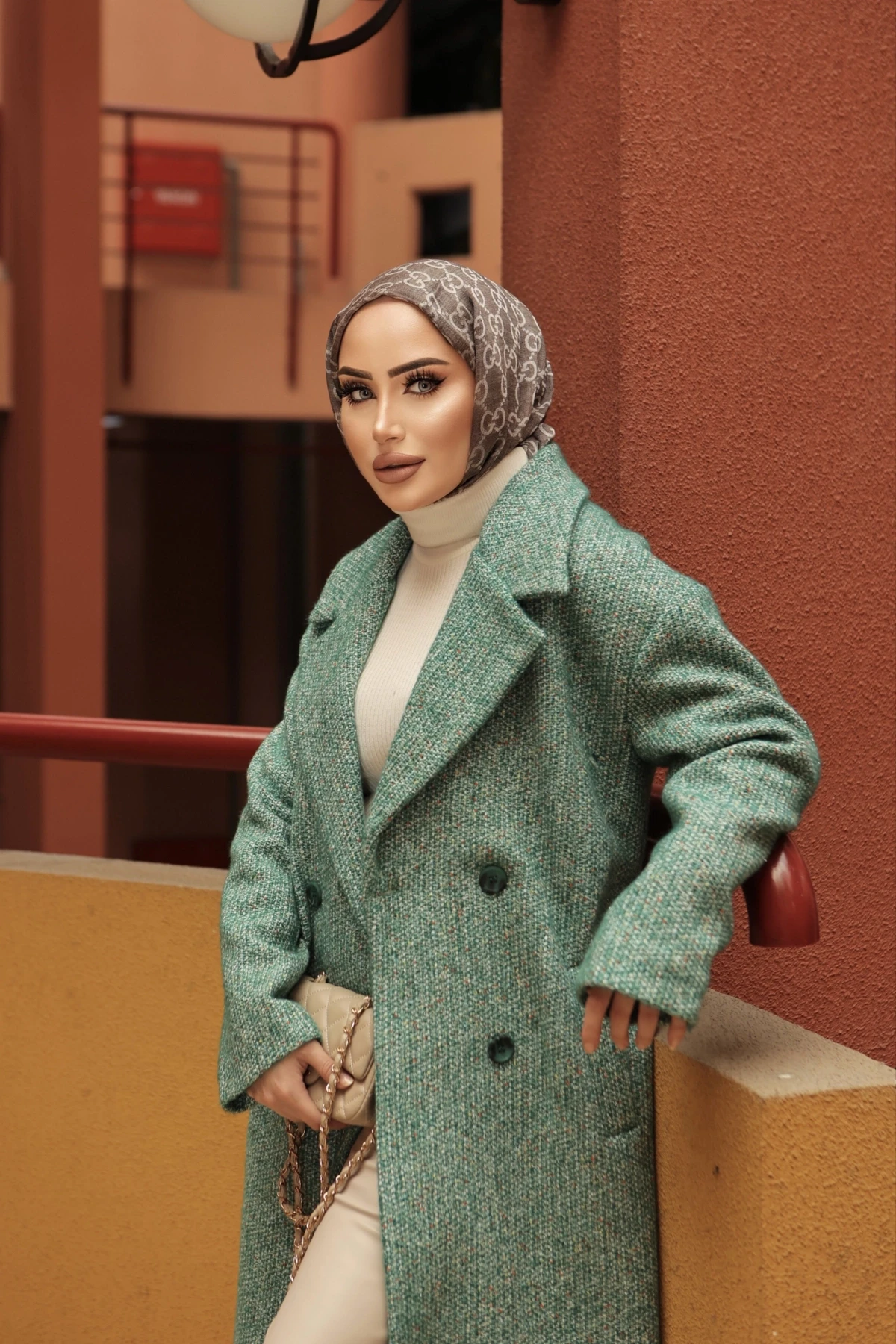 Şanel Kumaş Düğme Detaylı Belden Kuşaklı Kaban