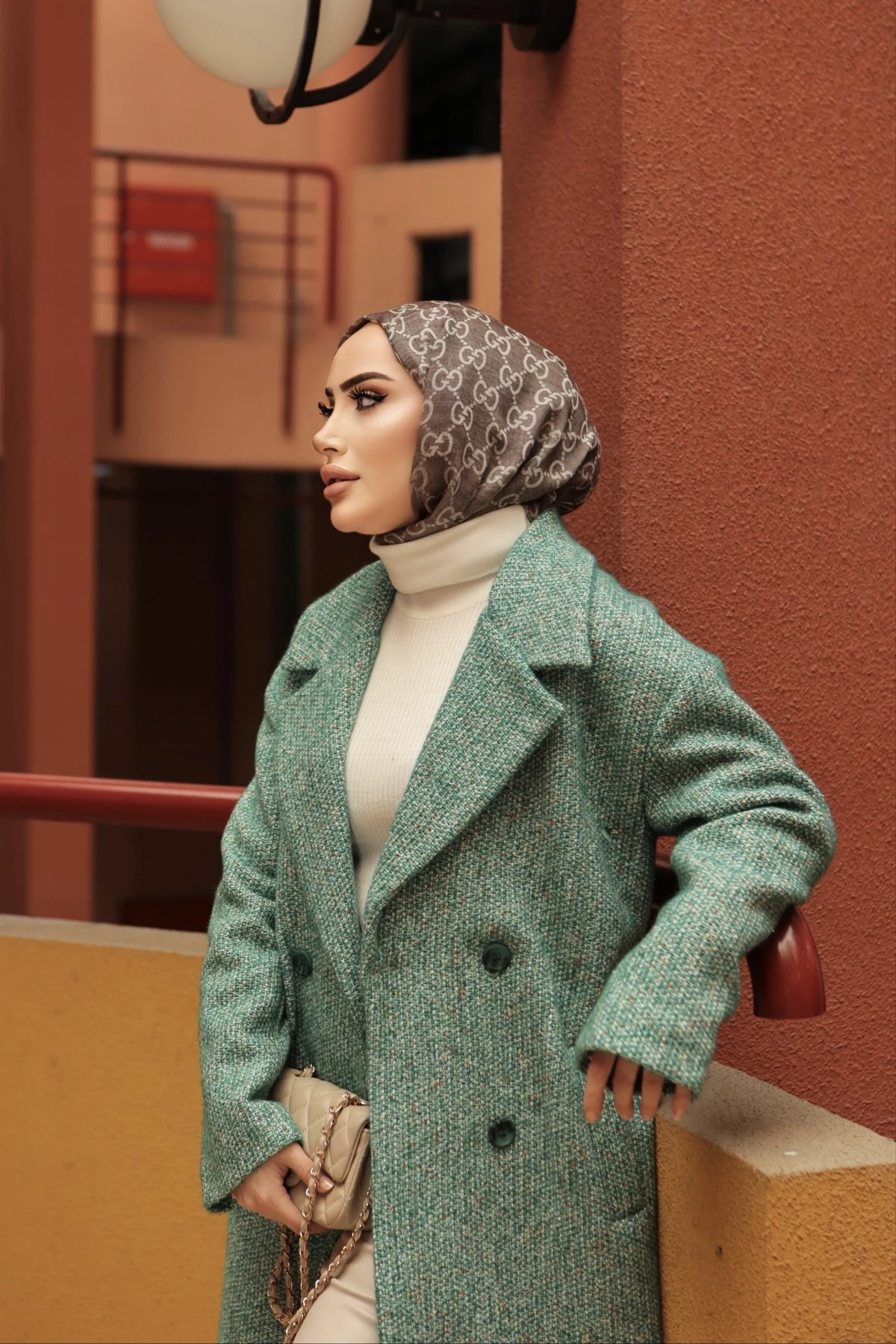 Şanel Kumaş Düğme Detaylı Belden Kuşaklı Kaban