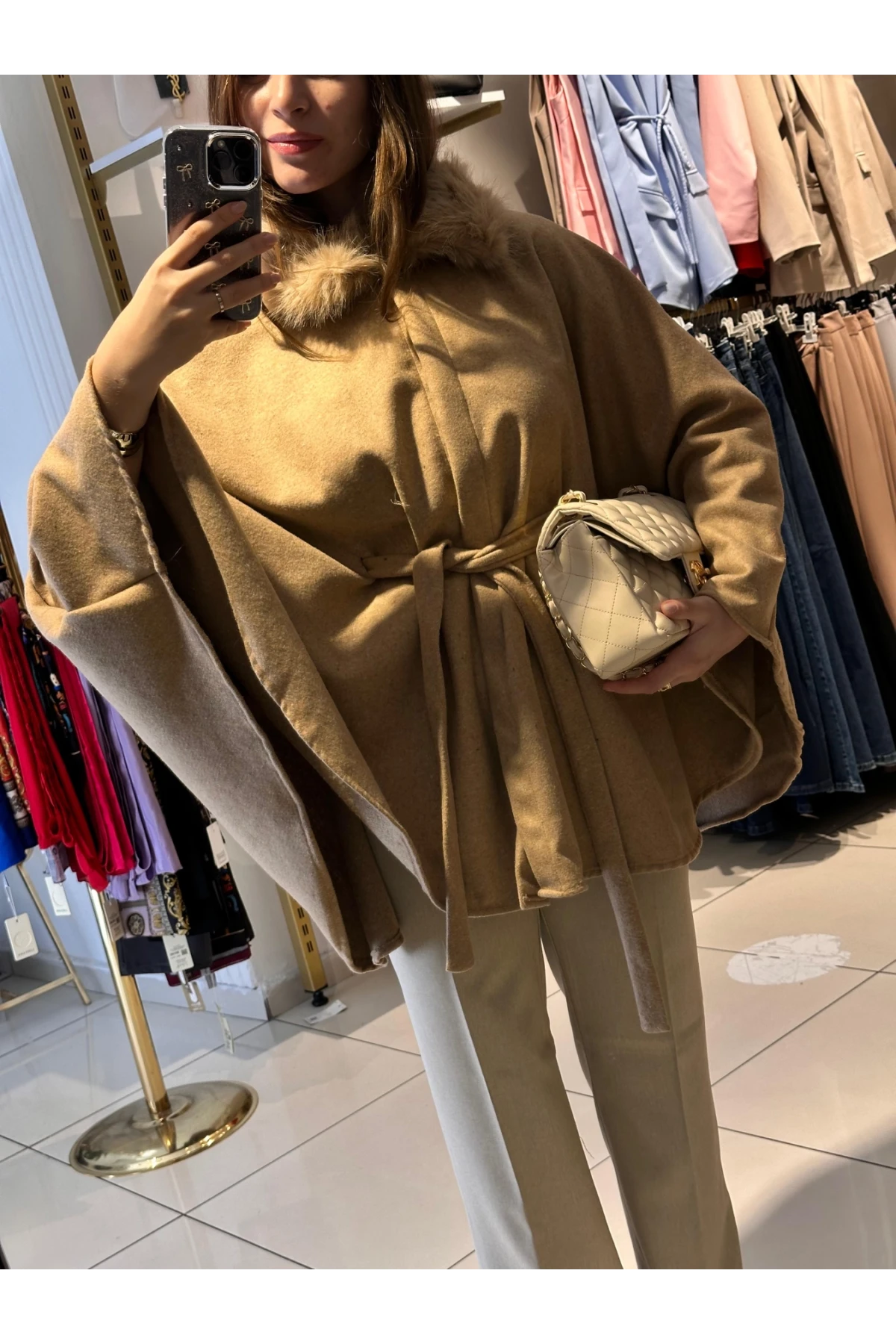 PNÇO0001 Seyyar Bağlamalı Kürk Detaylı Panço