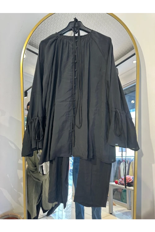 PTKM017 BİRİT DÜĞMELİ TAKIM